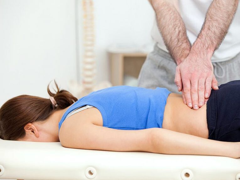 Provádění terapeutické masáže ve 3 a 4 stádiích nemoci